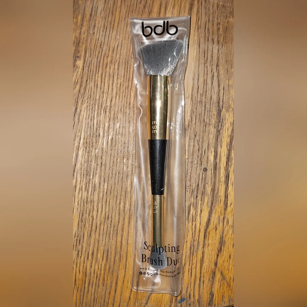 Billion Dollar Brows Sculpting Brush Duo BNIB